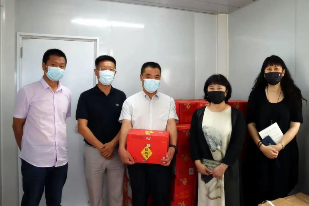 【溫暖醫(yī)心】朝陽區(qū)衛(wèi)健委工會(huì)主席一行，慰問我院參加抗